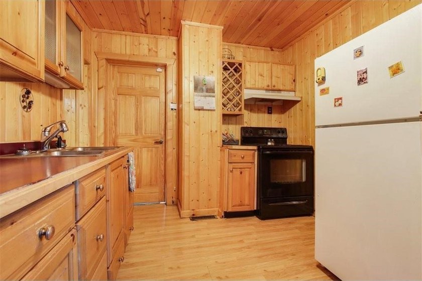 This *Vintage* Log Cabin Store sits between two premier lakes - - photo 13