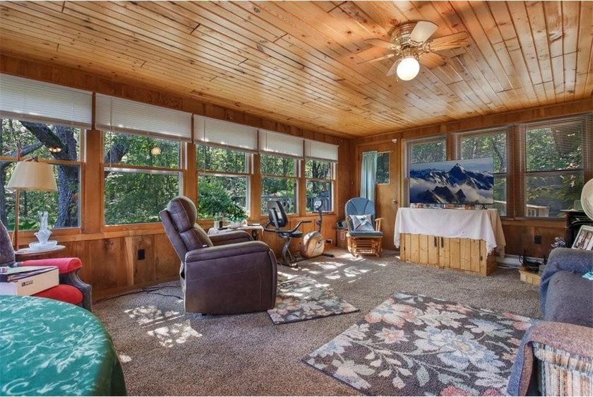 This *Vintage* Log Cabin Store sits between two premier lakes - - photo 15