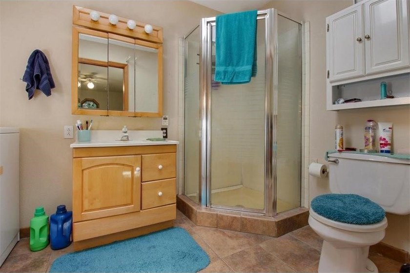 This *Vintage* Log Cabin Store sits between two premier lakes - - photo 19