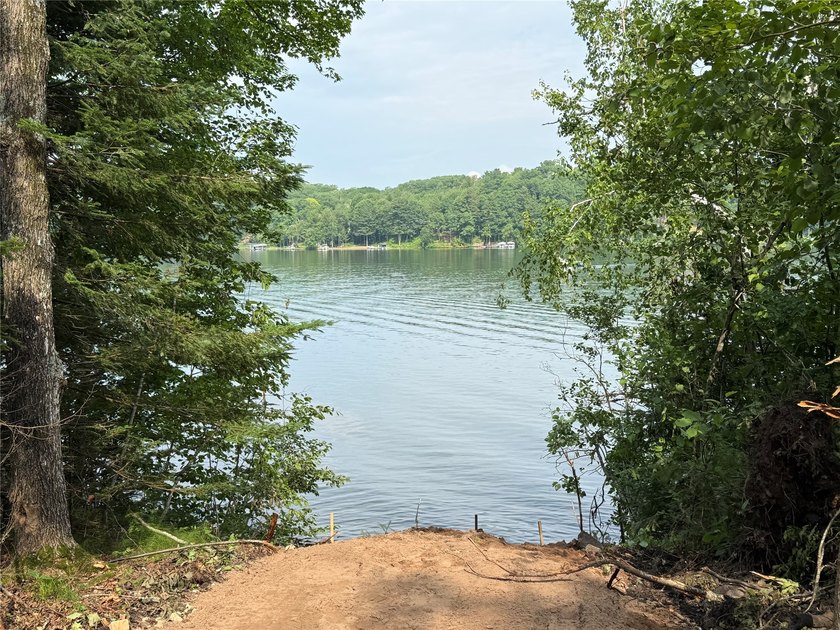 Rare opportunity on Long Lake! Discover this exceptional 0 - photo 3