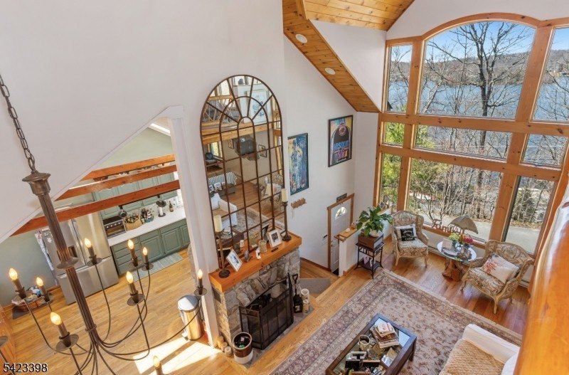 Welcome to your perfect lakeside escape! Nestled in the heart of - photo 29