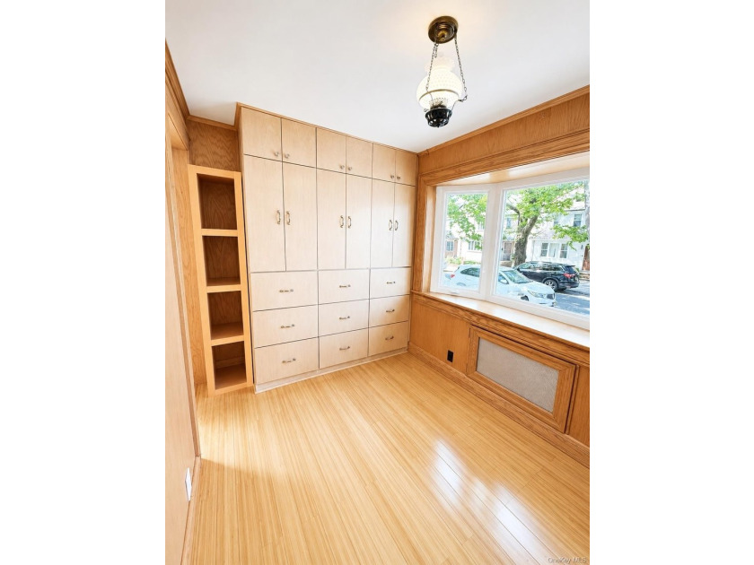 Welcome to this charming single-family home featuring a spacious - photo 9