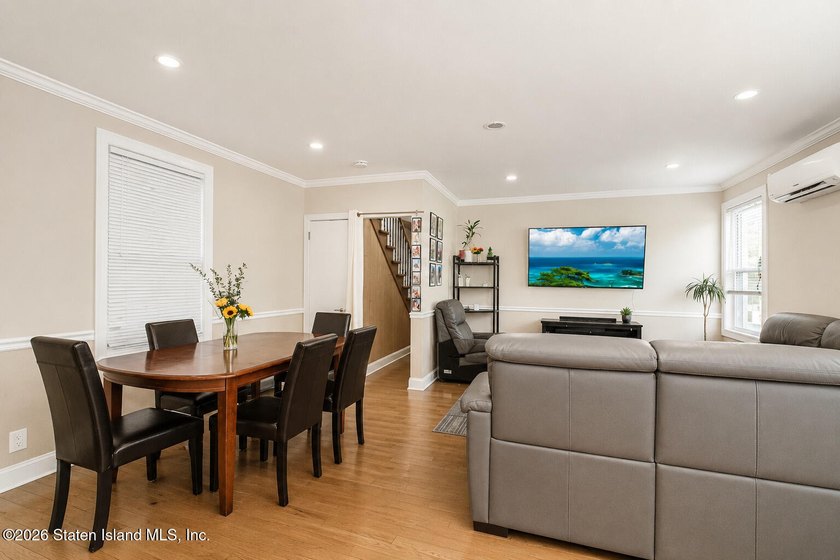 Welcome to this beautifully renovated single-family detached - photo 6