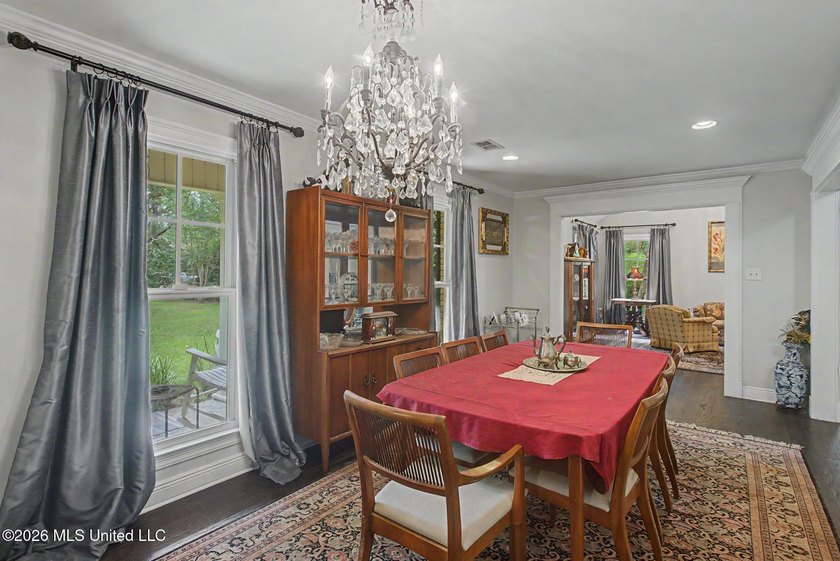 Experience the perfect blend of luxury living and everyday - photo 12