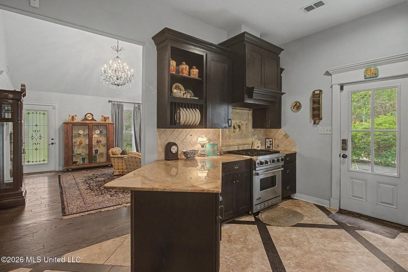 Experience the perfect blend of luxury living and everyday - photo 13