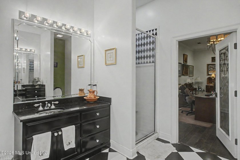 Experience the perfect blend of luxury living and everyday - photo 22