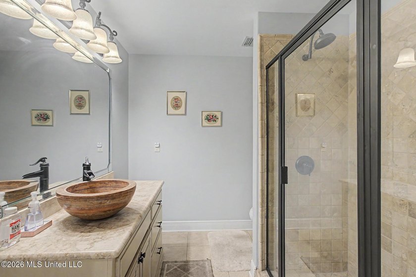 Experience the perfect blend of luxury living and everyday - photo 26
