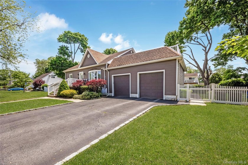 A Rare Opportunity w/ Plenty of Space, Flexibility, and Income - photo 3