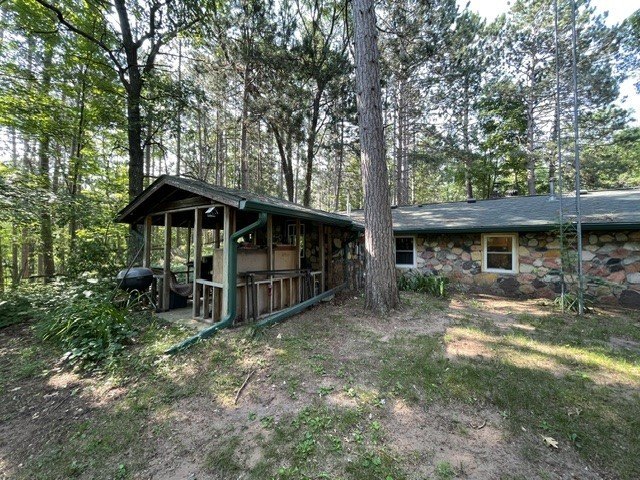 Escape to the Northwoods with this charming 2-bedroom, 1-bath - photo 3