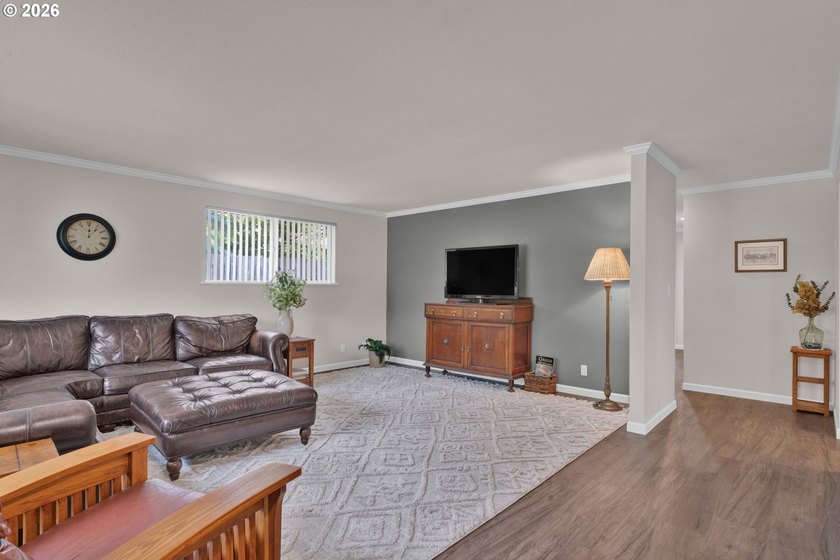 Charming remodeled 3-bedroom home conveniently located just 1/2 - photo 6