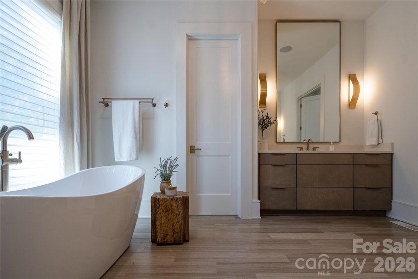 Designed to bring people together, this exceptional custom home - photo 8