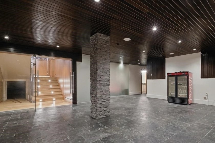 Stunning west coast modern, craftsman estate home in Morgan - photo 30