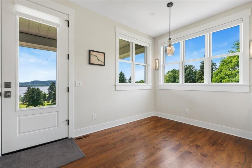 Perched on the hillside to capture breathtaking panoramic views - photo 10