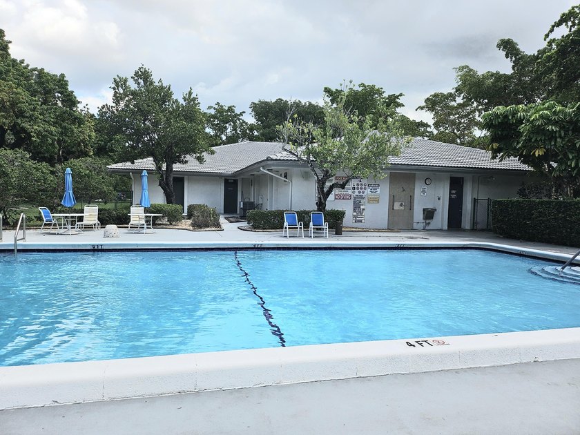 55+ golf course community. This light-filled home features a - photo 9