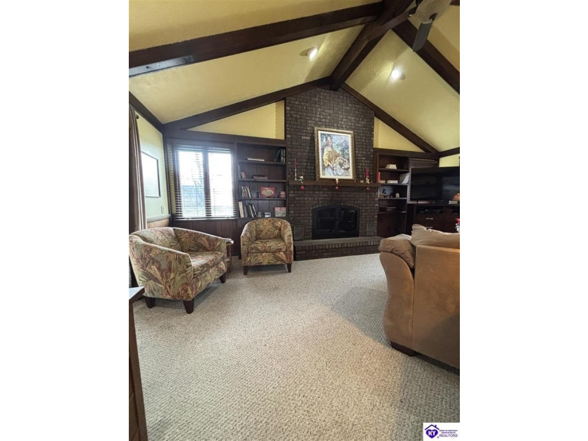 This inviting 3 bedroom, 1.5 bath home offers comfort, character - photo 6