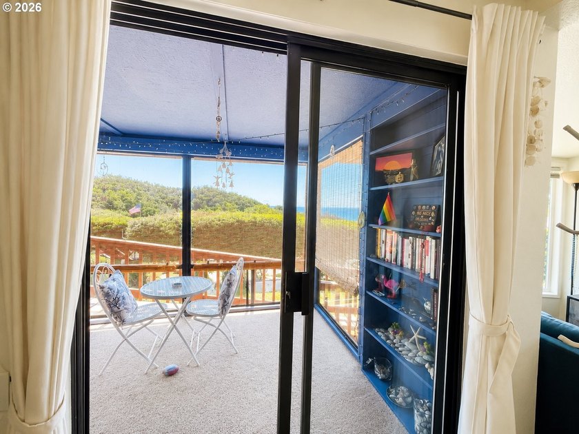 Enjoy coastal living with Pacific Ocean views from this - photo 26