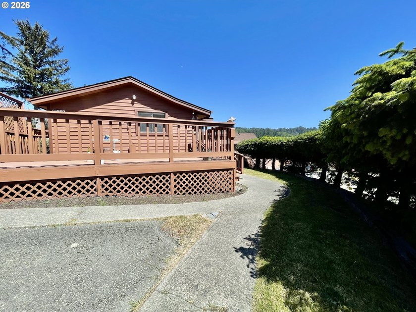 Enjoy coastal living with Pacific Ocean views from this - photo 43