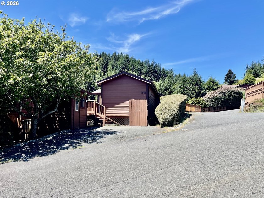 Enjoy coastal living with Pacific Ocean views from this - photo 45