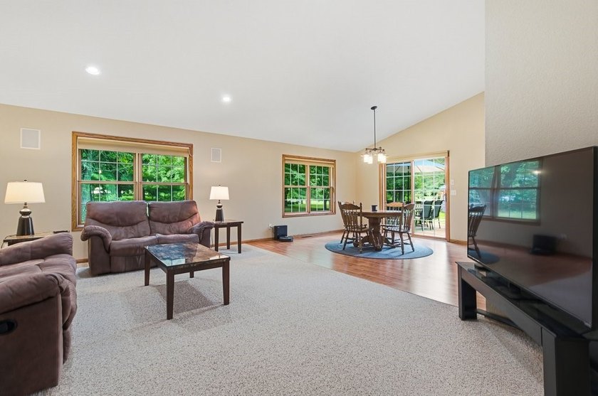 Great opportunity to live in a desirable area of Strum WI! This - photo 3