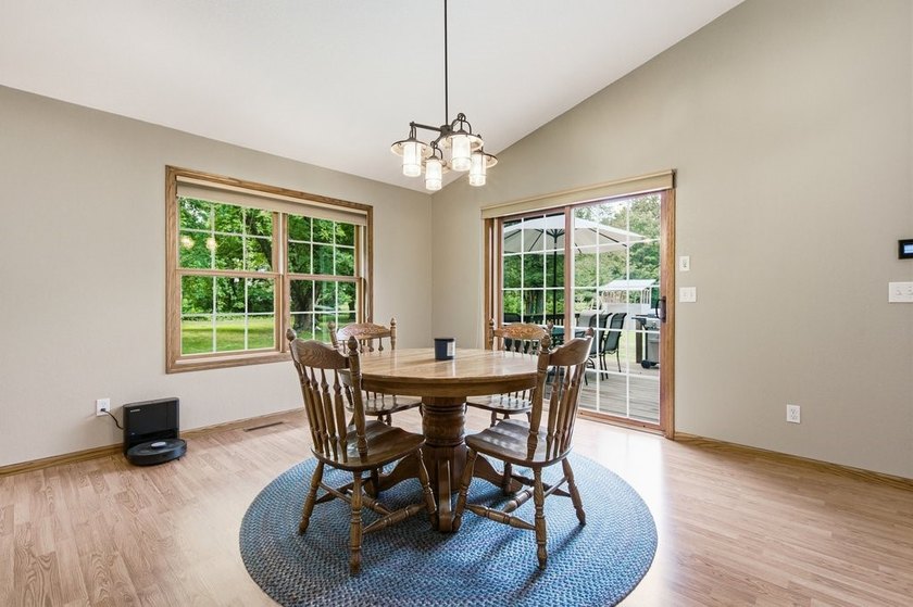 Great opportunity to live in a desirable area of Strum WI! This - photo 5