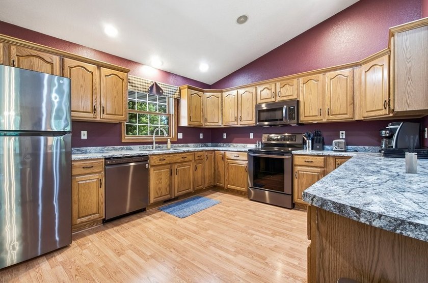 Great opportunity to live in a desirable area of Strum WI! This - photo 7