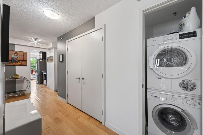 Beautiful and well-maintained condo in an incredible location - photo 23