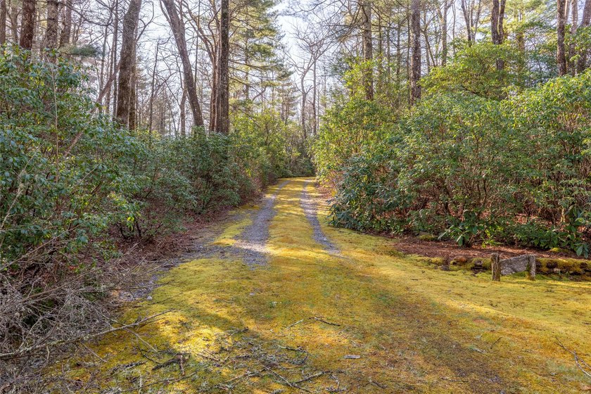 *Kalmia Knoll* perched above Lake Toxaway, is an exceptional - photo 7