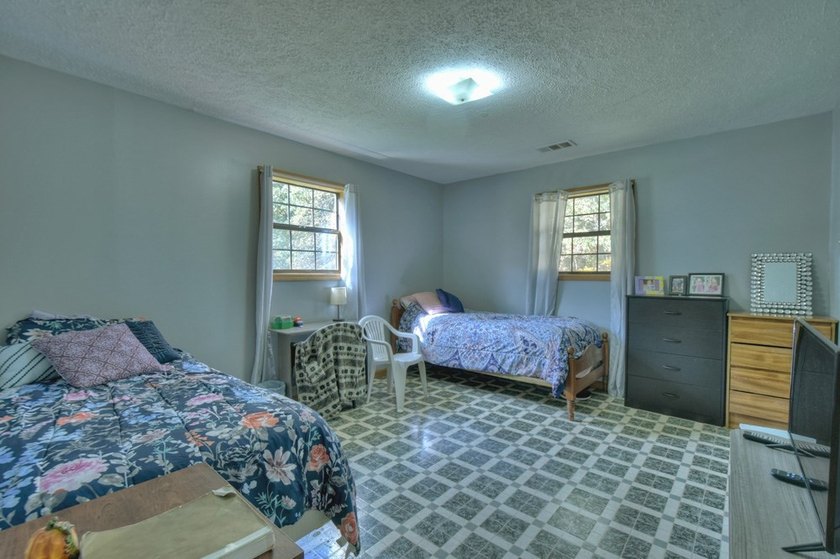 Exceptional investment opportunity! This established Personal - photo 16