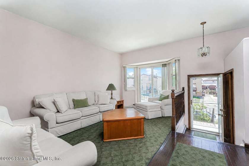 Welcome to 291 Travis Avenue - a semi-attached home located in - photo 2