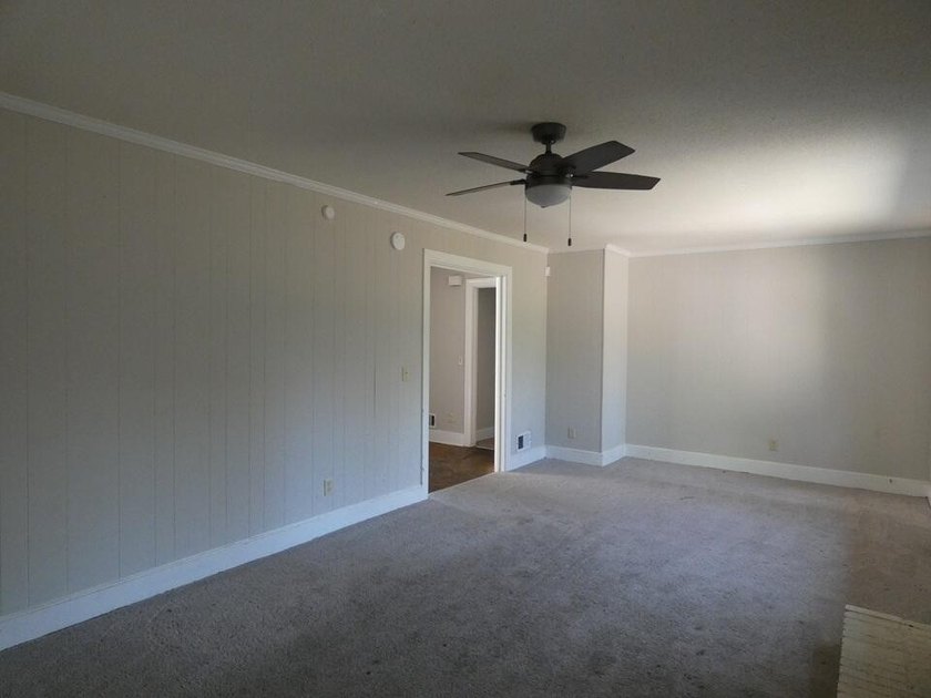 This Charming 4 Bedroom, 2 Bath Brick Ranch In The Desirable - photo 4