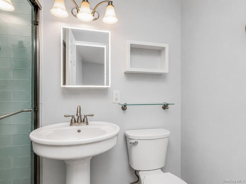 Don't miss this opportunity to own a beautiful renovated - photo 11