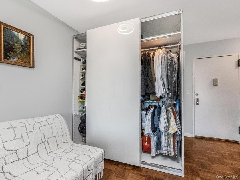 Don't miss this opportunity to own a beautiful renovated - photo 15
