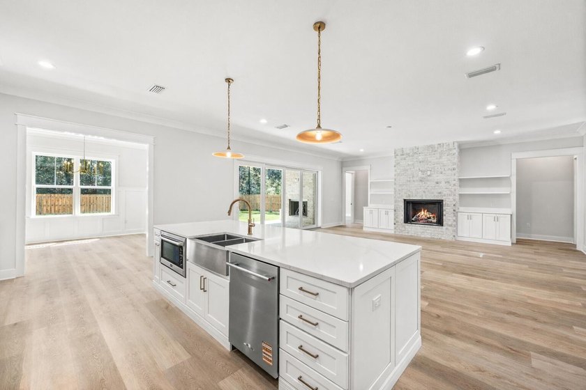 Seller offering $15,000 incentive towards closing cost or rate - photo 17