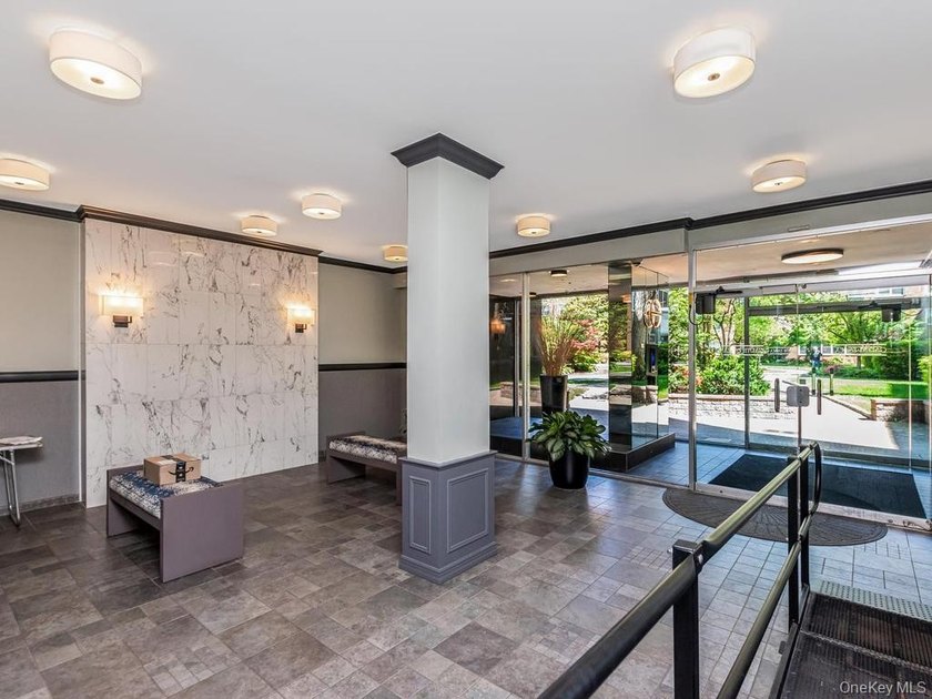 Don't miss this opportunity to own a beautiful renovated - photo 19