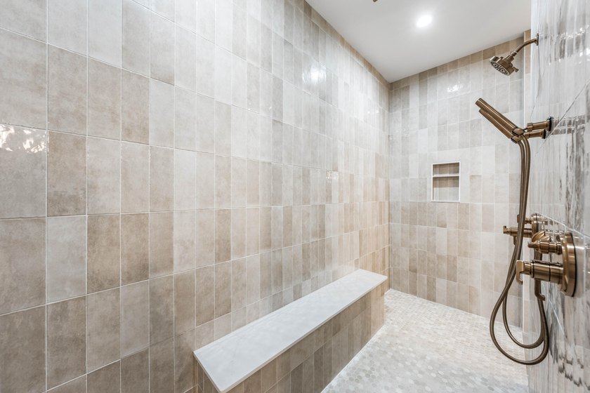 Seller offering $15,000 incentive towards closing cost or rate - photo 29