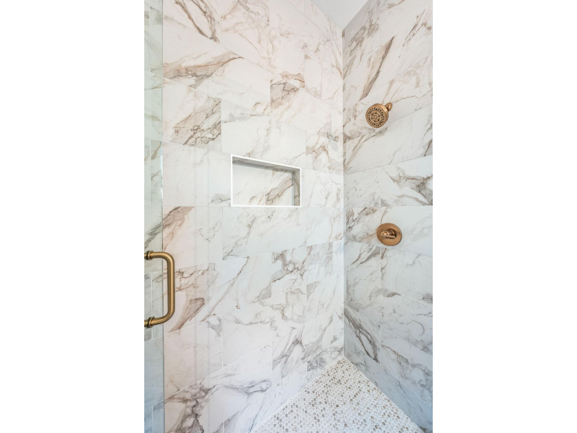 Seller offering $15,000 incentive towards closing cost or rate - photo 38