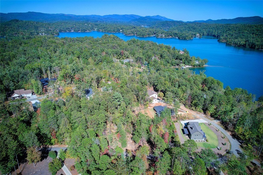 Nestled in the serene Keowee Bay subdivision, this exceptional - photo 13