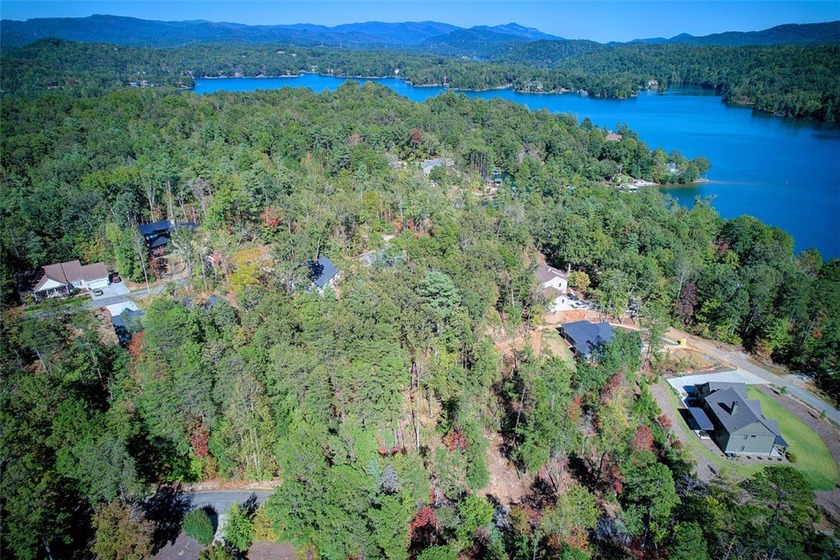 Nestled in the serene Keowee Bay subdivision, this exceptional - photo 17
