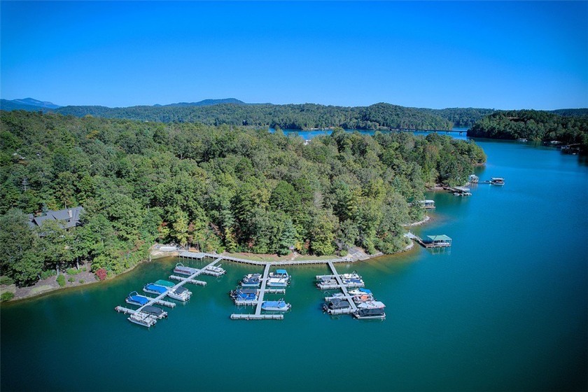 Nestled in the serene Keowee Bay subdivision, this exceptional - photo 23