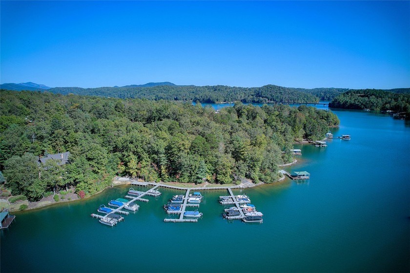 Nestled in the serene Keowee Bay subdivision, this exceptional - photo 27