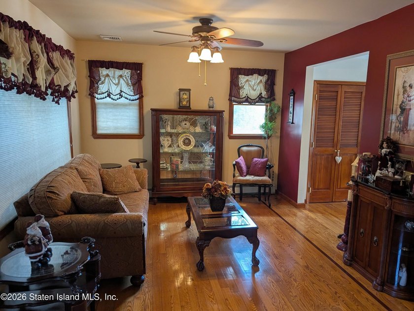 WELCOME TO 224 ST. JOHN'S AVENUE, A BEAUTIFULLY RENOVATED - photo 4