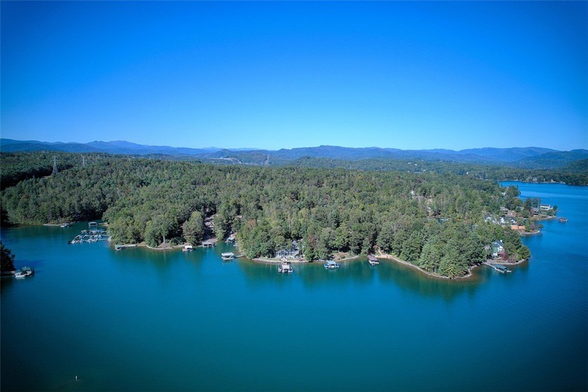 Nestled in the serene Keowee Bay subdivision, this exceptional - photo 35