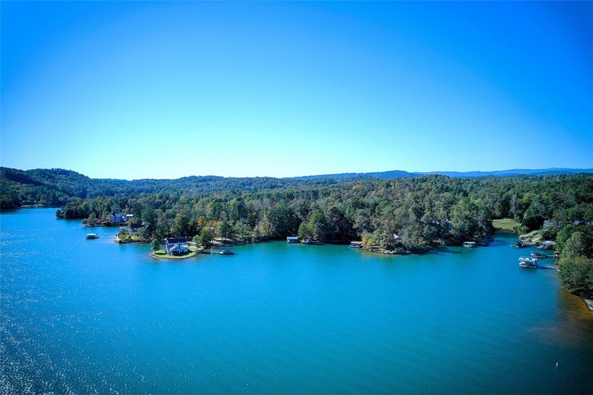Nestled in the serene Keowee Bay subdivision, this exceptional - photo 36