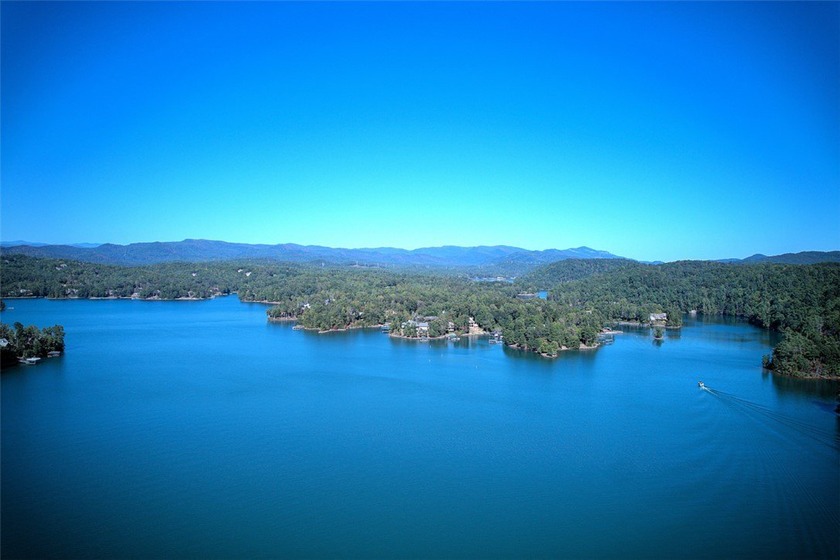 Nestled in the serene Keowee Bay subdivision, this exceptional - photo 38