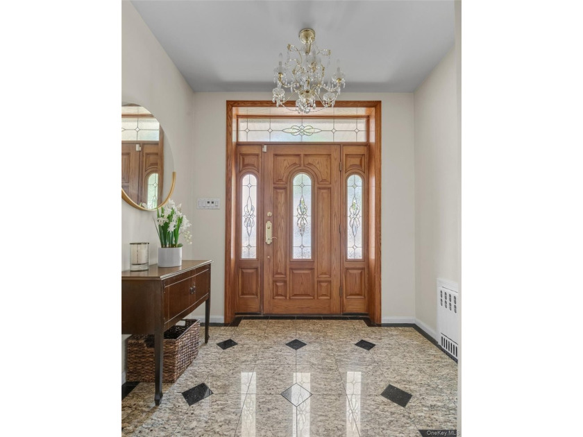 Nestled in the heart of Bayside, this beautifully maintained and - photo 3