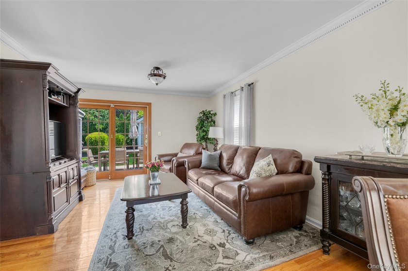 Nestled in the heart of Bayside, this beautifully maintained and - photo 6