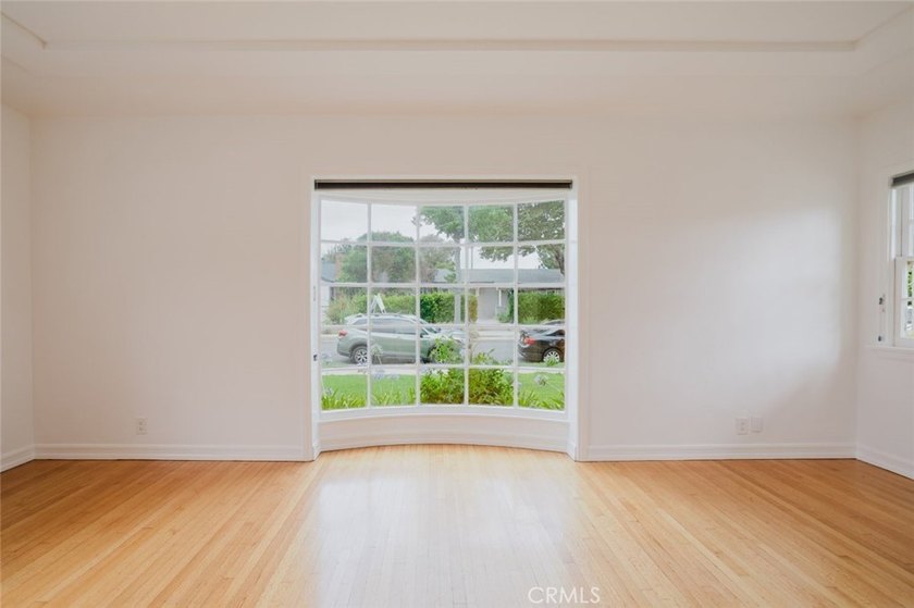 Charming single-story home offering approximately 1,957 square - photo 11