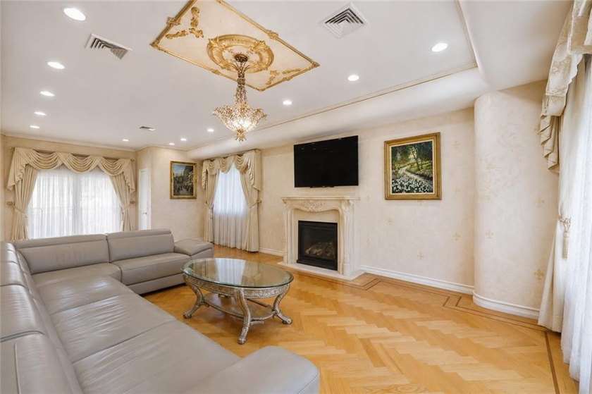 Welcome to 2117 East 73rd Street, a one-of-a-kind Center Hall - photo 4