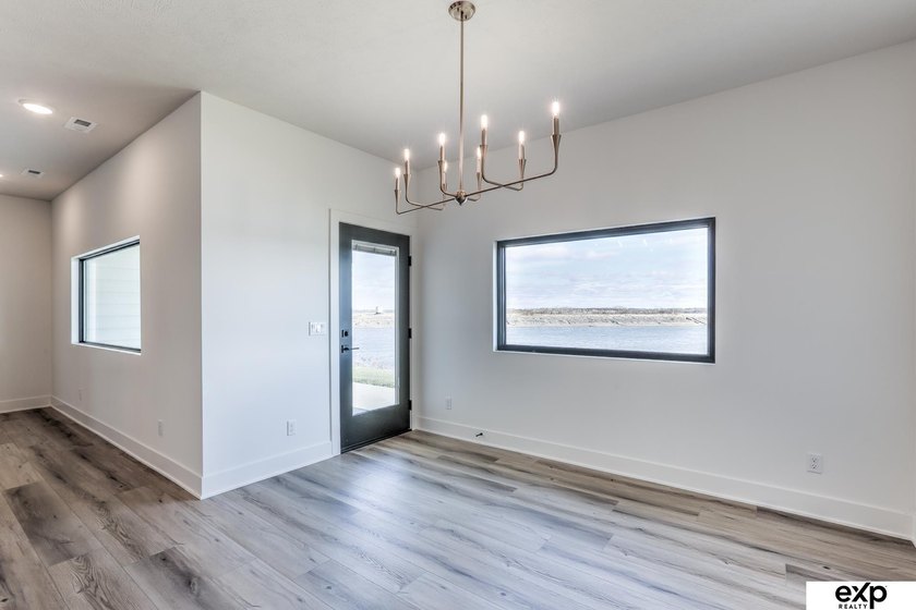 Experience the perfect blend of luxury, convenience, and - photo 11