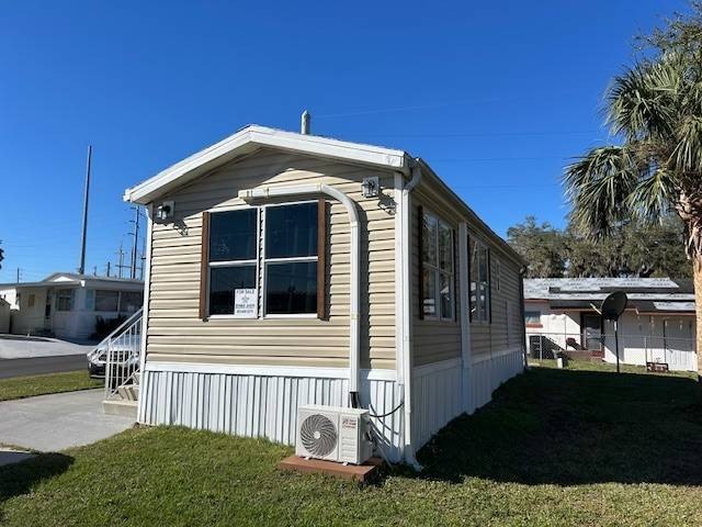 This cozy, fully furnished 1-bedroom, 1-bathroom home is the - photo 2